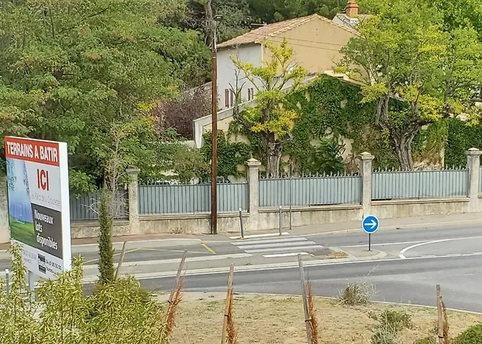 Διαμέρισμα L'olivier, Standing Terrasse Parking Wi-fi Netflix *